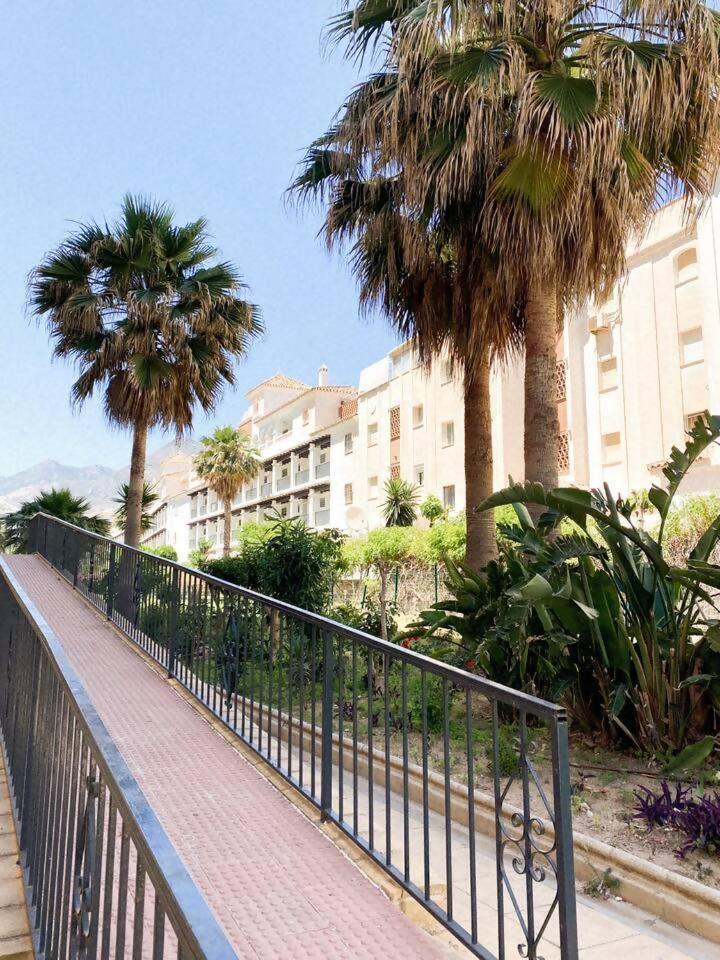 Vistas Al Mar A 1 Min De Playa Con Parkig Gratis Lejlighed Benalmádena Eksteriør billede