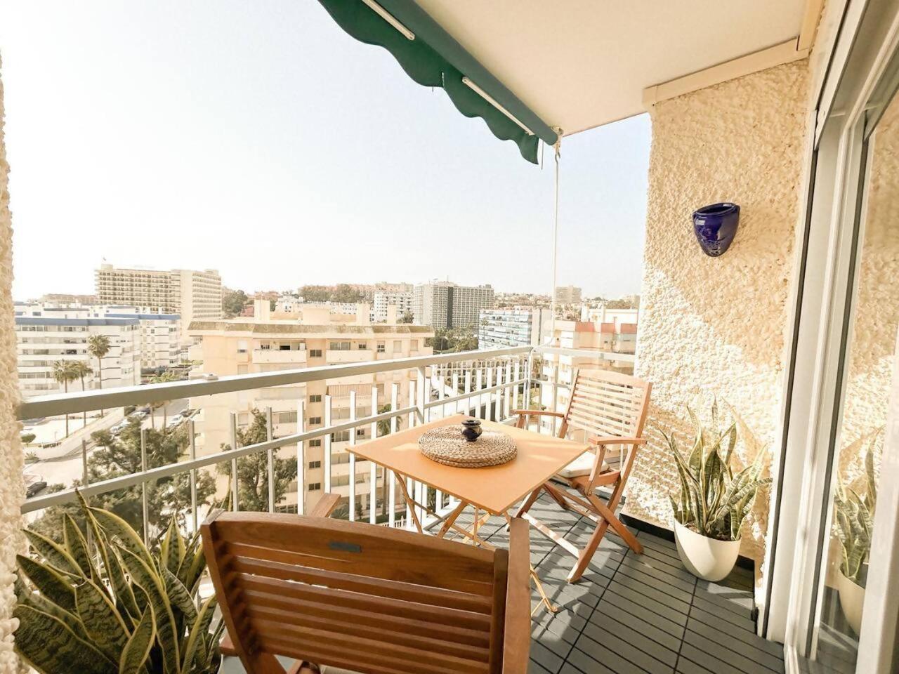 Vistas Al Mar A 1 Min De Playa Con Parkig Gratis Lejlighed Benalmádena Eksteriør billede