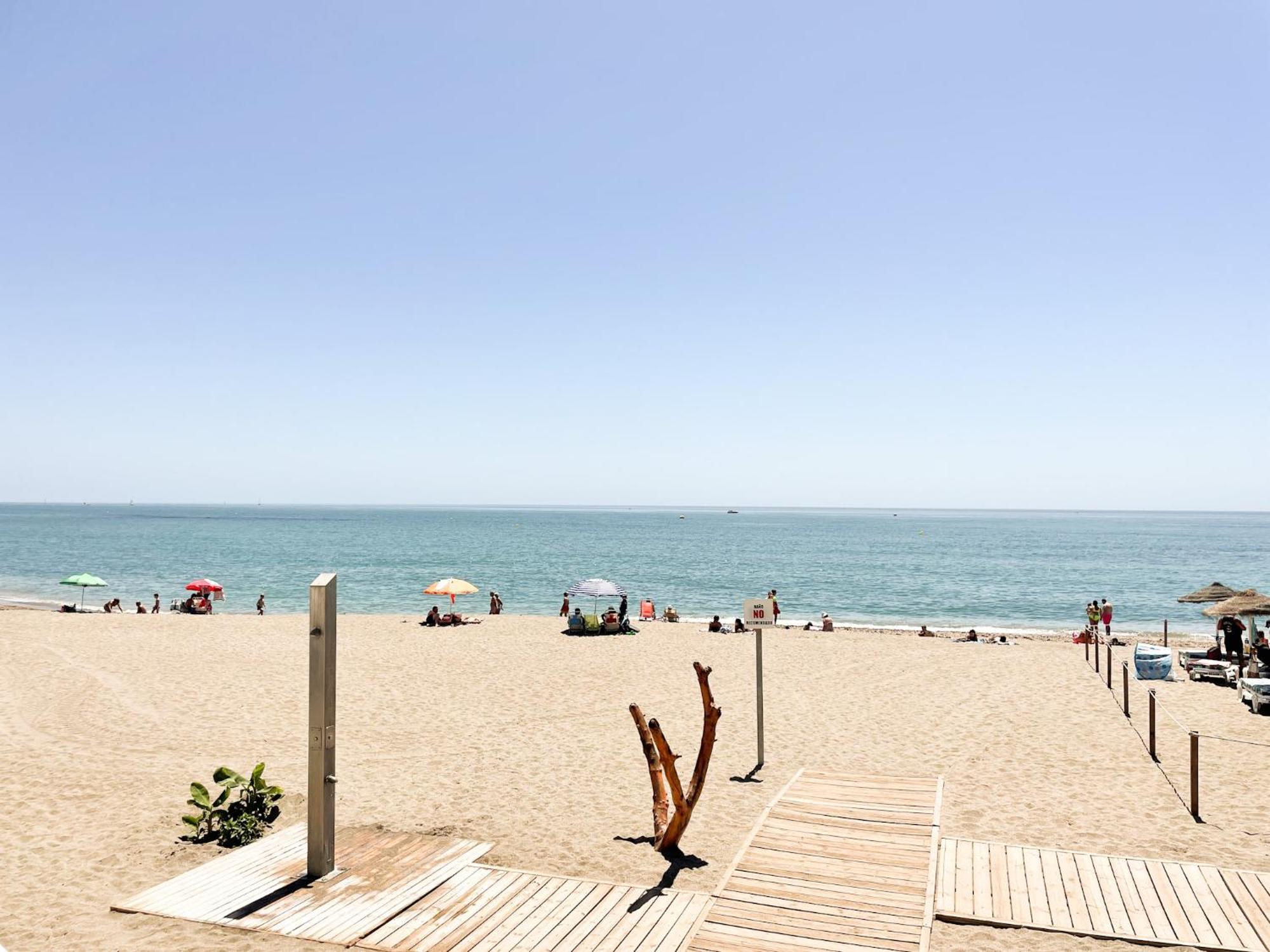 Vistas Al Mar A 1 Min De Playa Con Parkig Gratis Lejlighed Benalmádena Eksteriør billede